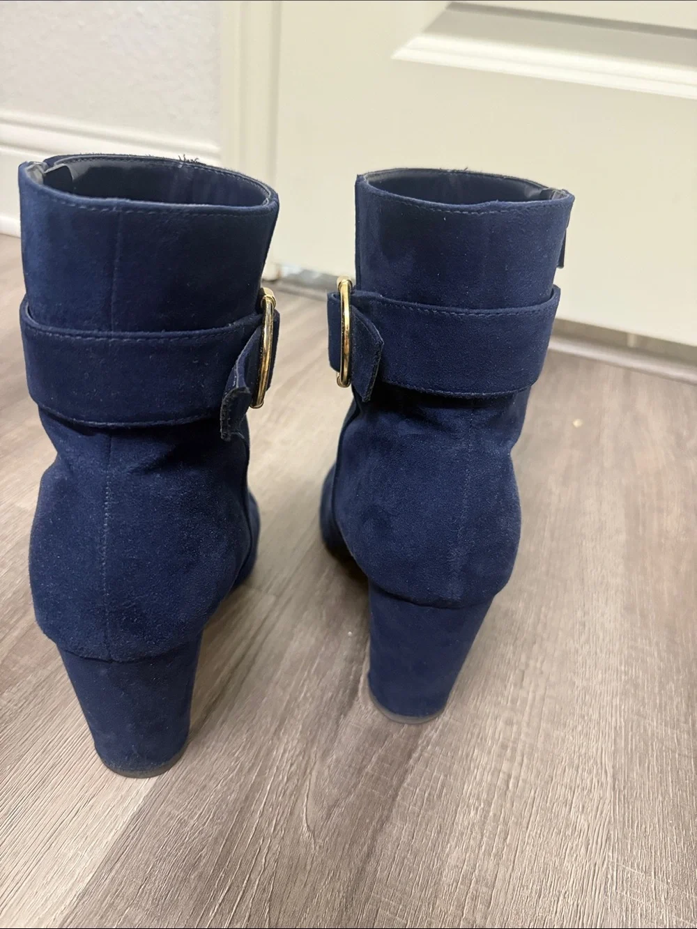 Jones New York Navy Suede Ankle Booties with Gold Ring Detail 9.5